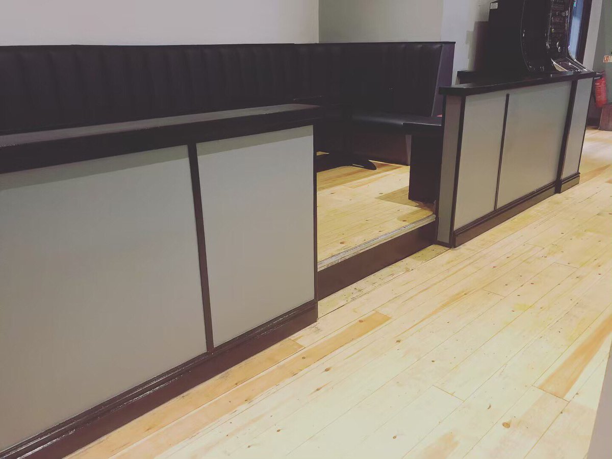 DecorationsDl's tweet photo. Lovely bit of black trim on the seating area done at #Club147 today. @JohnstonesTrade black satin used to break up some colour. 
#DLDecorations #dld #painteranddecorator #northwales https://t.co/GJhEjMBx3P