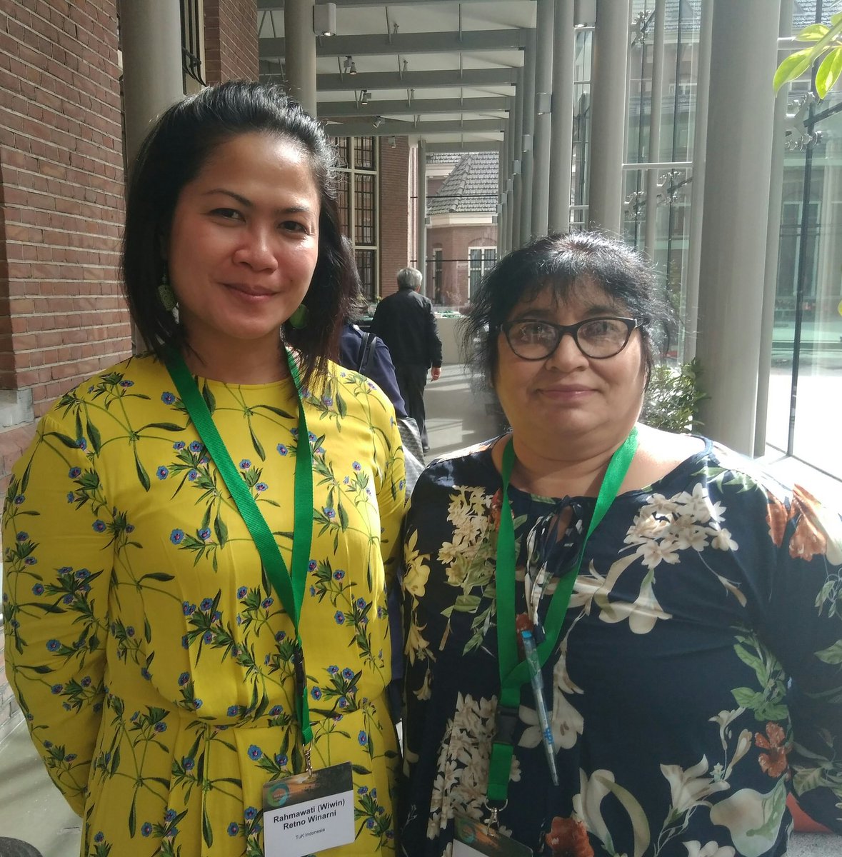 Michael_Rice_'s tweet photo. @both_ends proudly supporting two strong women leaders from Indonesia and Paraguay, Wiwin of @TuK_Indonesia and Mirta of @fapi_paraguay emphasizing the reality for communities on the ground in #PalmOil and #Soya production regions feeding the EU. W/ @ForestPeoplesP #ADPWeek2019 https://t.co/U2G8ZNOLGR