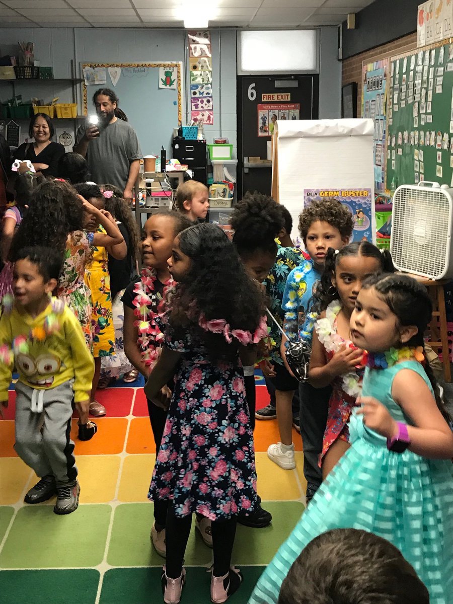 CunninghamSTARS's tweet photo. Cunningham is celebrating our kindergarten stars! ⁦@CunninghamSTARS⁩ ⁦@CherylMcW⁩ ⁦@PawtucketSup⁩ https://t.co/hOAwer3dIL