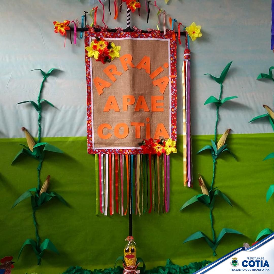 prefdecotia's tweet photo. Festa junina é tudo de bom, não é mesmo? E a Associação de Pais e Amigos dos Excepcionais (APAE) de Cotia promete agitar o final de semana do dia 15 com bingo, comidas típicas, brincadeiras, música, dança e muita animação: https://t.co/iFBxJTwzRE #PrefeituradeCotia #APAE https://t.co/KoZKj7f0Vr