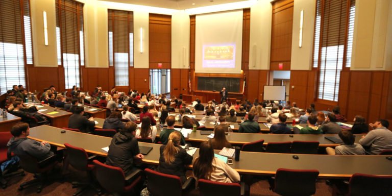 BaylorLawSchool's tweet photo. RT @BaylorProud: #SicEm, @BaylorLawSchool! 

#Baylor's trial advocacy program is now ranked No. 2 in the nation by @USNews: https://t.co/bnqcdz6bT4 https://t.co/muSo58GBWA