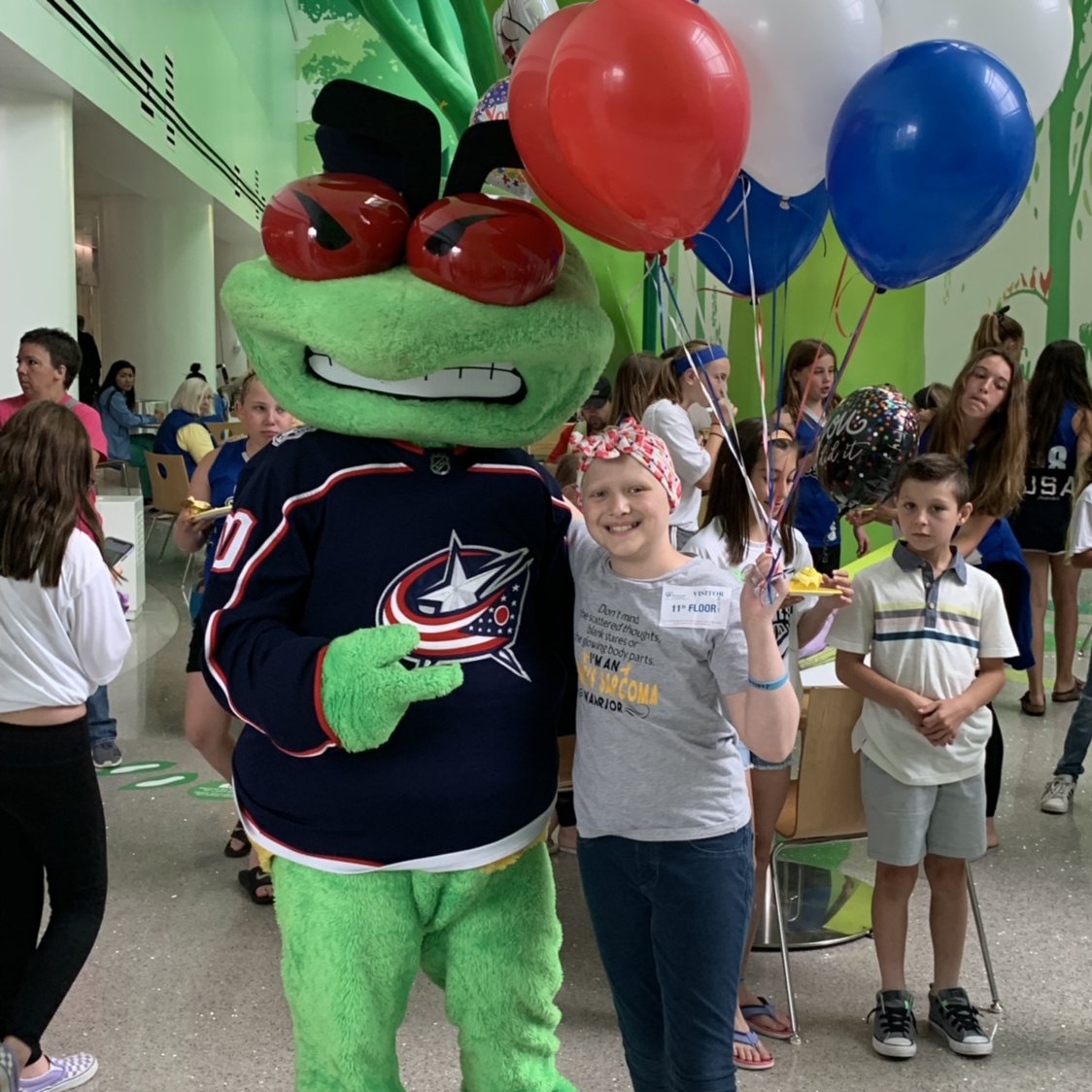 FUTURIinc's tweet photo. #AriaStrong! Today is a great day, as Aria, the daughter of our @jimtarantine, rung the end of cancer treatment bell at @nationwidekids this afternoon. She was even joined by her buddy @StingerCBJ! The Futuri family loves you, Aria! https://t.co/eU4C5vU1DW