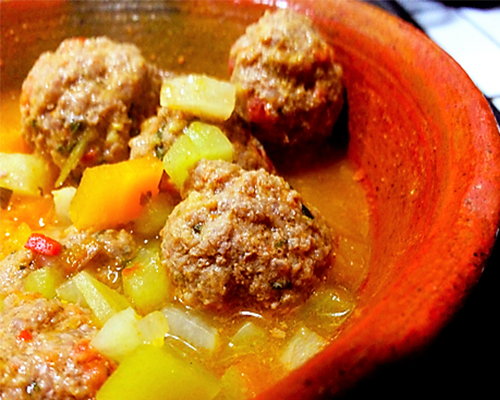CaffeDeiFiori's tweet photo. Sopa de albóndigas! Hoy en #caffedeifioriguatemala https://t.co/OSIXHRoTCC
