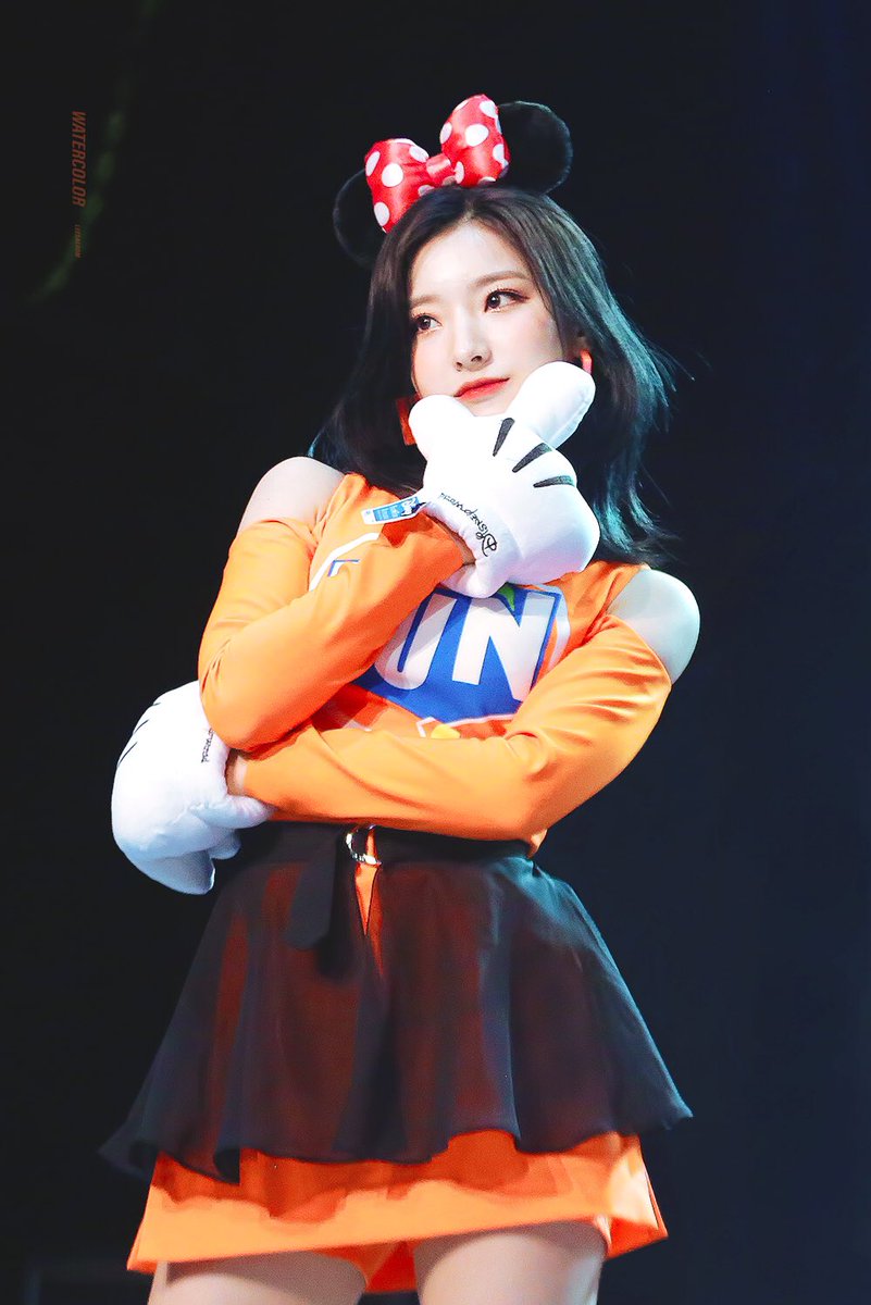 Watercolor_0107's tweet photo. 190613 

과일 다 저리비켜!! 새롬이가 제일 제일 상큼해🍎🍊🍋🍉🍇🍓🍑🍒
#fromis_9 #프로미스나인 #이새롬  #leesaerom https://t.co/AZiuEFahl5