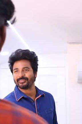 Ranjucrazy137's tweet photo. #NNOR hitting screens from tomorrow @SKProdOffl No2 😎😎 big success for the Entire team💪
@Siva_Kartikeyan anna🎉
Fun entertainment's on the way💃
@rio_raj @RjVigneshkanth @BlackSheepTamil #NenjamunduNermaiyunduOduRaja #NNORFromJune14 #NNORFromTomorrow https://t.co/9VChUHcyUS
