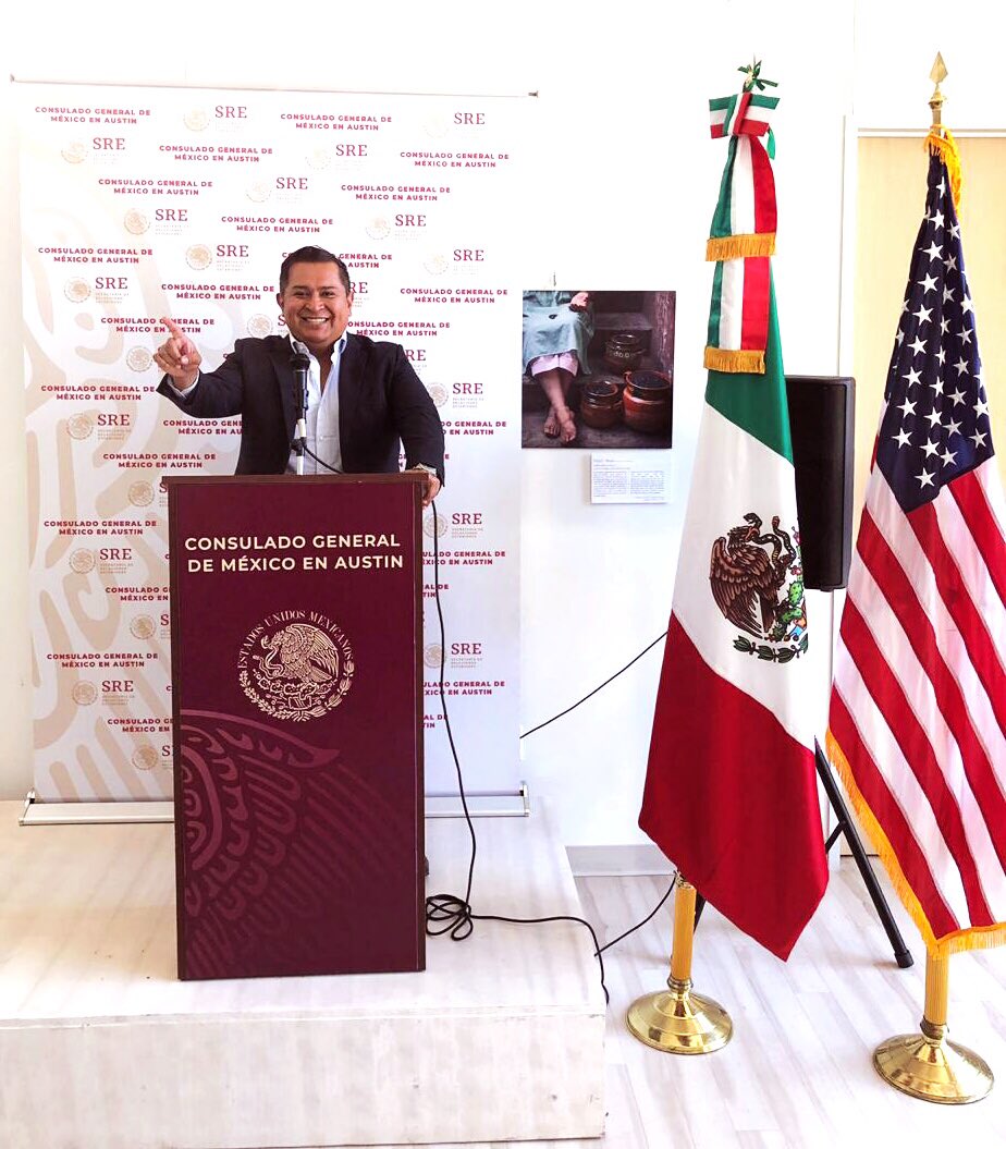 3dThea's tweet photo. What a terrific night thank you to all the entrepreneurs, investors and friends that joined us. 
#TechRanch 
#ConsuladoGeneraldeMéxicoenAustin #GreenHug #KetoTrace #Biokaab #Eosis  #IncMTY #Mexico #Entrepreneurs #Austin #AI #ComputerVision #startups  #investors https://t.co/DsdSzWooWG
