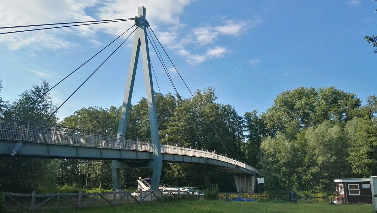 Sabine_MD's tweet photo. Nach dem Umsetzen zum Campingplatz #Prieros noch eine gemütliche Radrunde an der #Dahme bis kurz vor KW mit Ausklang im Biergarten an der #Dahmeradweg-Brücke Dolgenbrodt mit böhmischem Bier https://t.co/ZLLbA2FJbT
