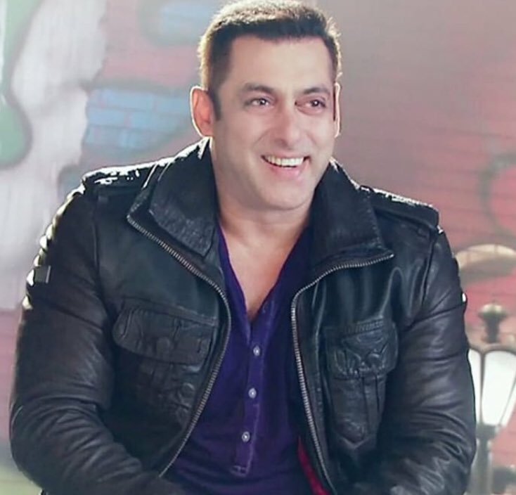 PigeonCokeZero's tweet photo. Love your smile💖 #salmankhan #salmanisbharat https://t.co/vE54E4SDJY