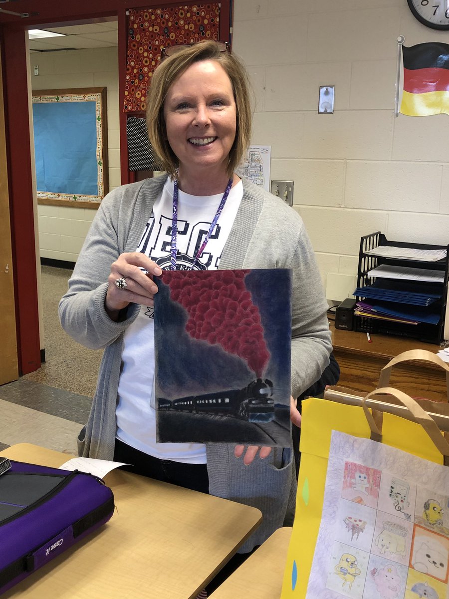 PHWorldLanguage's tweet image. German 3 students present their Ich... in einer Tüte projects