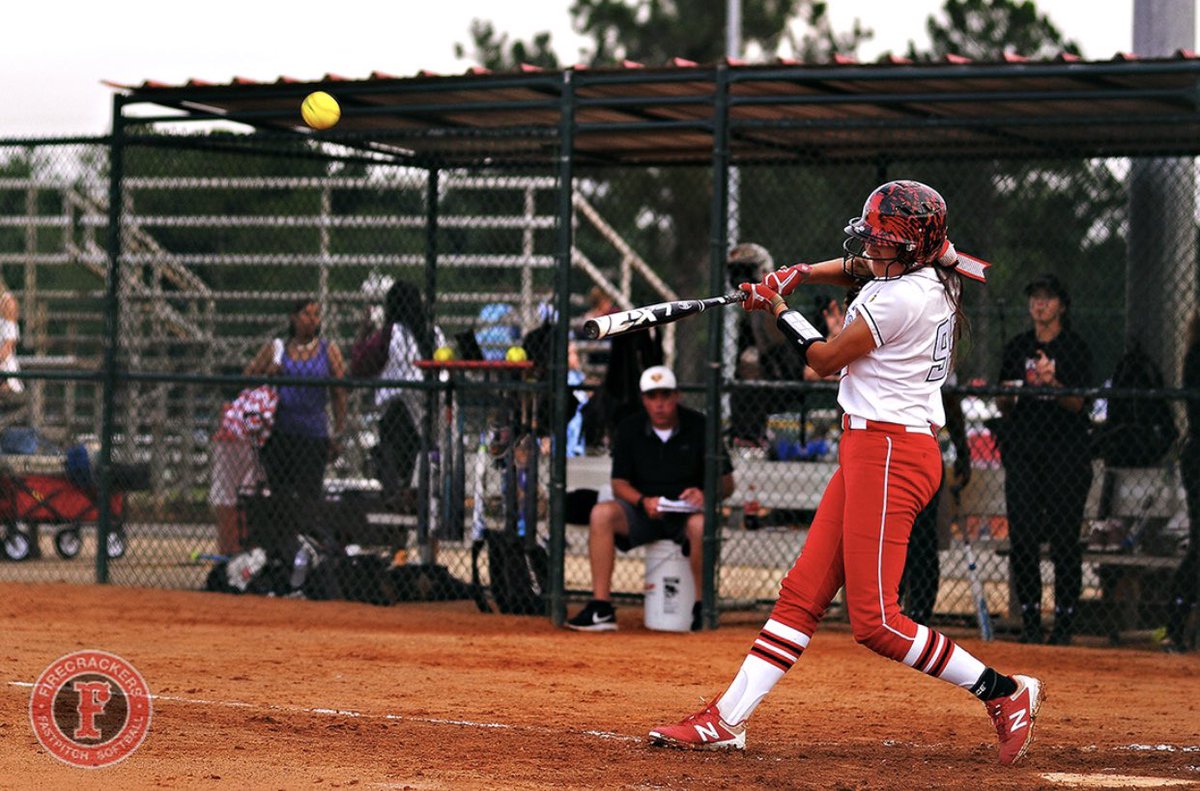 miacantu__'s tweet photo. Happy #WorldSoftballDay , I’m so thankful for this sport &amp; how much happiness it has brought into my life 🤩🥎🤟🏼 https://t.co/BPejE5TzaL