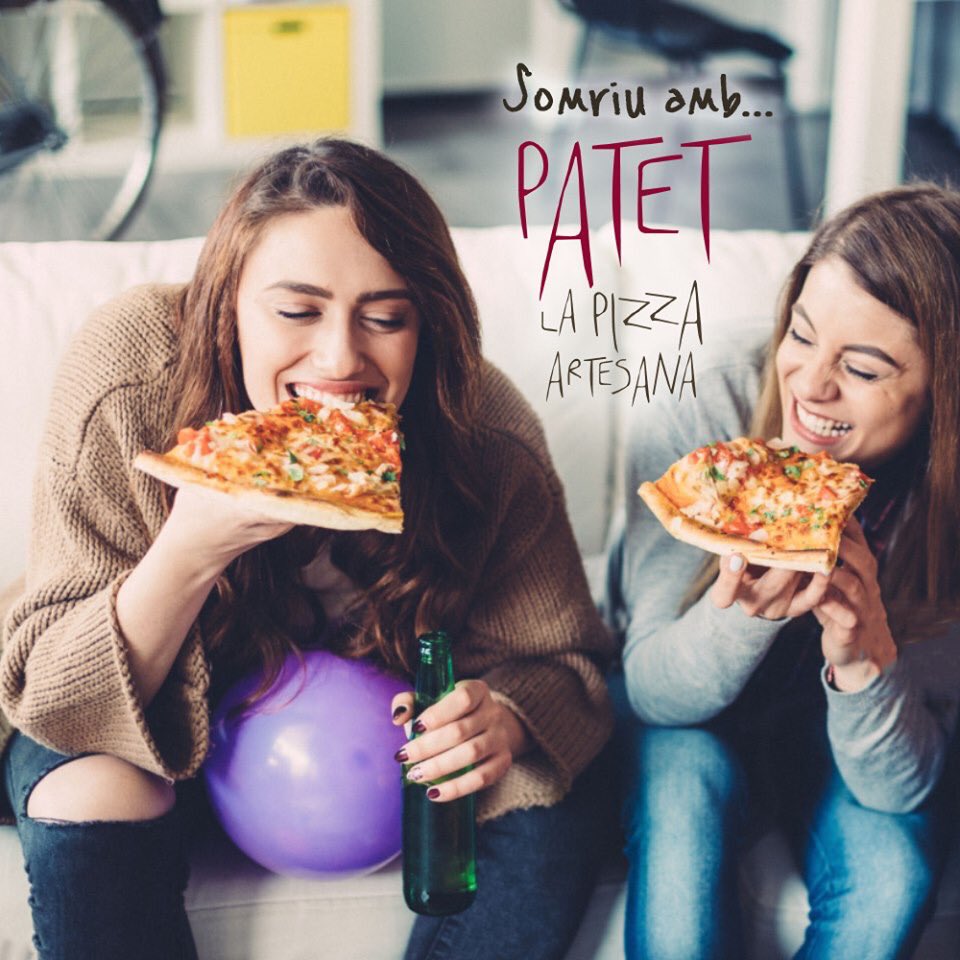 PatetPizza's tweet photo. Passa una bona estona amb els teus i amb una pizza Patet!!!
#pizza #despertarsomriures #sopempizza #pizzaacasa #compartimpizza #pizzaartesana #autènticafetaama #artesana #Patetpizza #pizzaPatet #Patet https://t.co/cXhIjIiQDz
