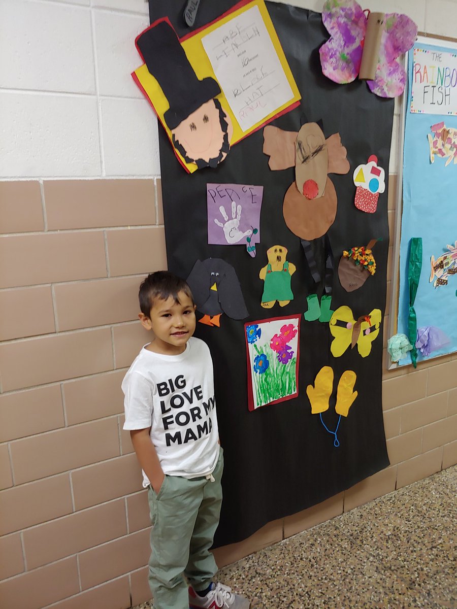KSpittalWalnut's tweet photo. Celebrating Pre -k at our Art Show. Exciting to see each child's growth through their art! #futureartists #teachingthroughart #itcanbedone #somanyskillsinvolved @WoodburyCitySch. @Walnut_Elem @str8_outta_prek https://t.co/YXmMmR45Hr