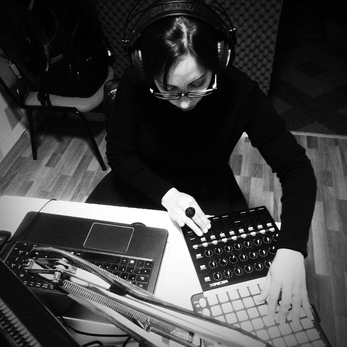 solrezza's tweet photo. #solrezza #viajesonoro #soundart #listen #experimental #minimal #electronic #deeplistening #soundtrip  #córdoba #argentina 

Foto del viaje sonoro que hicimos el viernes pasado en Radio Fm Play en Córdoba - Argentina, un gusto presentar este nuevo viajecito que ya está sonando. https://t.co/GdbHL57yXa