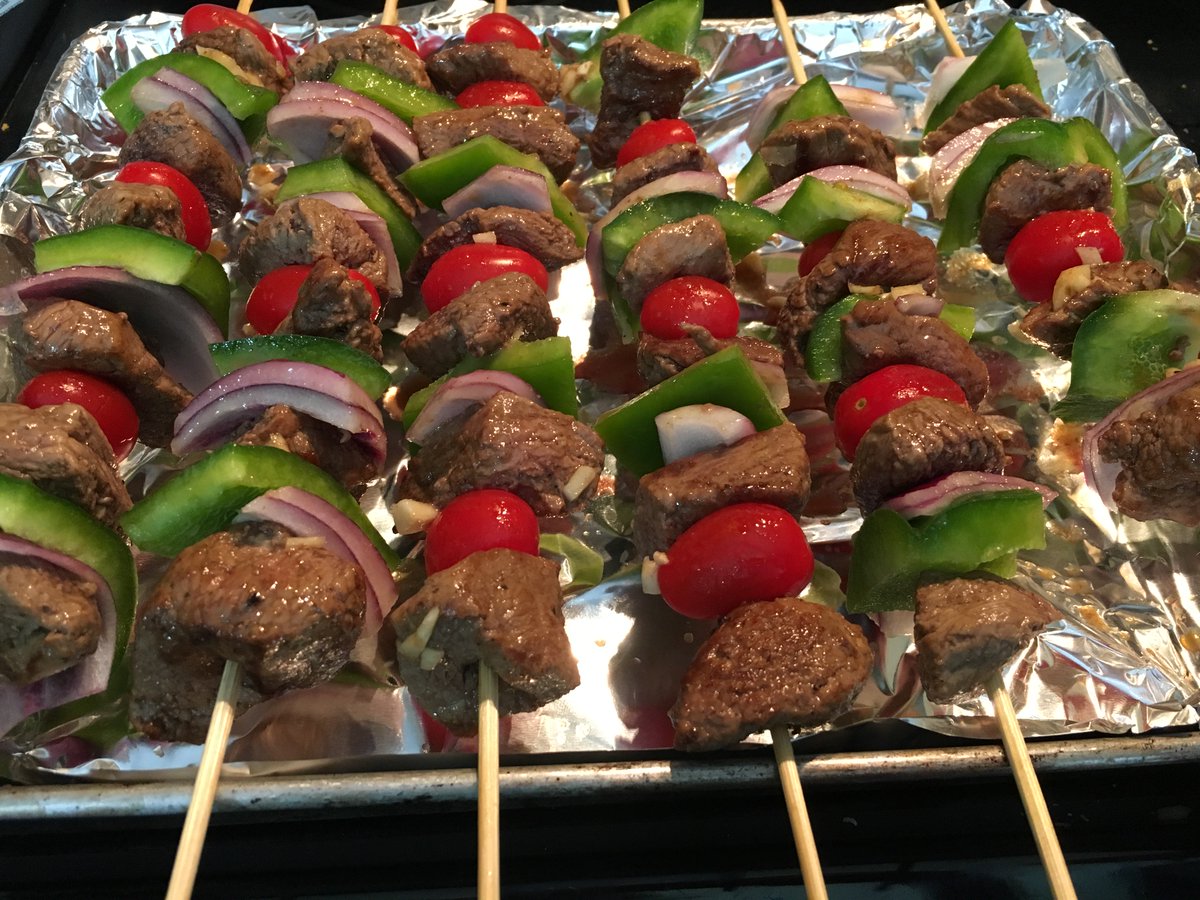 An easy beef kabob recipe to try that requires only a few ingredients.  #beef #recipes #farmlife 
ambryacres.com/how-to-make-be…