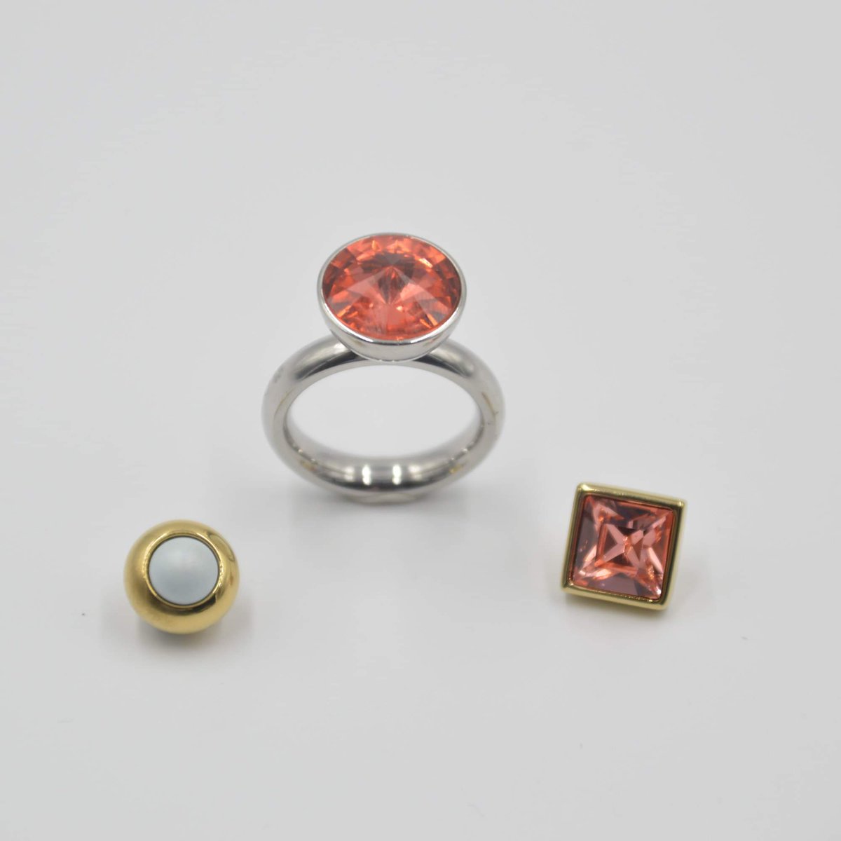 Carbono_puro's tweet photo. #qudo #interchangeable #anillo #intercambiable #Swarovski #acero #dorado #circonitas #rosé #colores
https://t.co/fJoAZRBWSD https://t.co/Pj6OqAZJwv