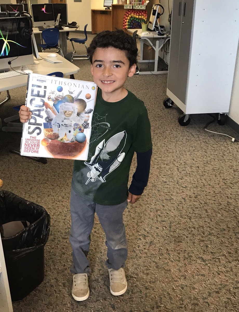JenJReader's tweet photo. It's a fun-filled summer in the @AvonMediaCenter! 📚🚀🤖🖍 #OneDistrictOneDirection https://t.co/OVCzbi7exF