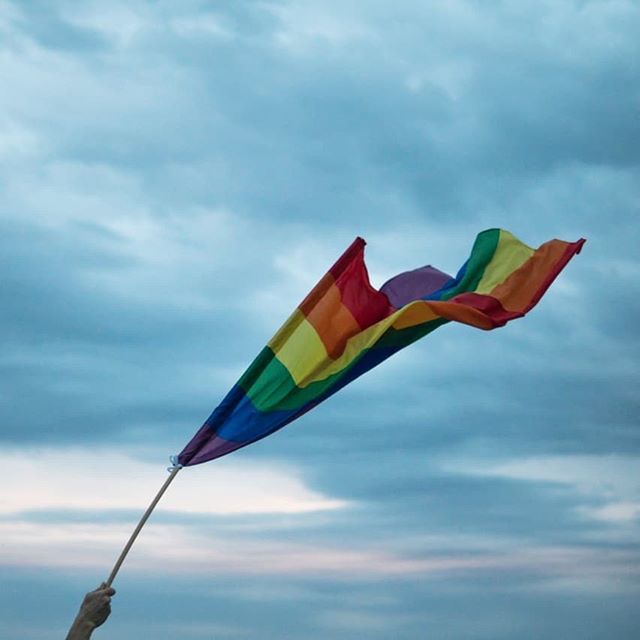 👨‍❤️‍💋‍👨La oss feire kjærligheten! 👩‍❤️‍💋‍👩 I morgen går startskuddet for årets <a href="/oslopride/">Oslo Pride</a> festival! Titter du innom blogg.hygglo.no finner du våre tips til en vellykket festivalperiode, enten du er deltager eller tilskuer! ❤️🧡💛💚💙💜⠀
#pride #oslopride… bit.ly/2IIQEFa