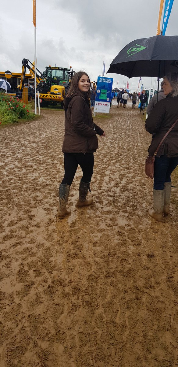 MrGreen_68's tweet photo. Lovely mud #cereals19 https://t.co/yO98qF3Mzi