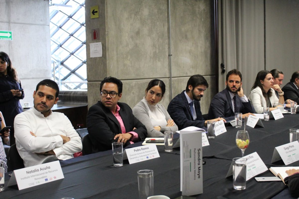 MetropolisCDMX's tweet photo. Durante la sobremesa, la #Seduvi destacó la importancia de anclar los temas internacionales de la Ciudad de México con las Agencias de las Naciones Unidas y la necesidad de tener una postura proactiva con la comunidad internacional. #CDMXGlobal https://t.co/jdu8xDwYTQ