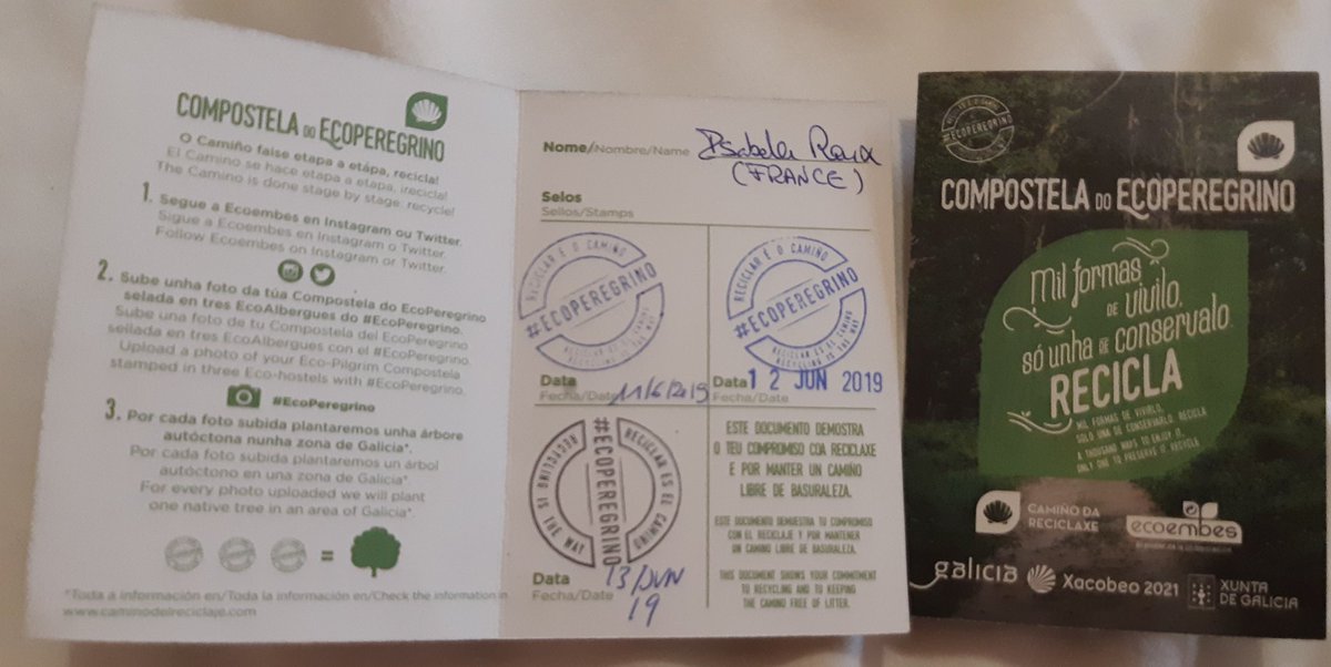 Fred_ARCHAVLIS's tweet photo. Les #pelerins français #jaquets protègent la #Galice #EcoPeregrino #EcoPelerins #Camino #TousUnis @Xunta @ecoembes @xacobeo2021 @ReseAUTREMENT https://t.co/qxhXBpMMIN
