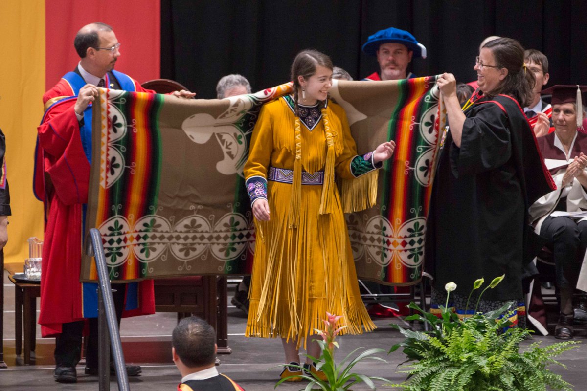 SmithEngQueens's tweet photo. Congratulations to all the new #Engineering alumni @QueensU who graduated at Spring Convocation yesterday! We're all so proud and excited to see what you will do next! See many more pictures: https://t.co/tECvQXiOeZ #Celebrate125 https://t.co/g0h4OgigPV