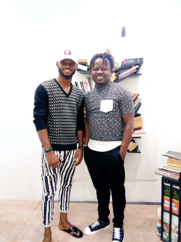 sabastinemma's tweet image. With the #TreeOfKnowledge behind and the boss @ELEGBETE1 close by, there's no stopping the goal and vision of @ELEGBETETV. #WeLoveGrassroots #ElegbeteTV