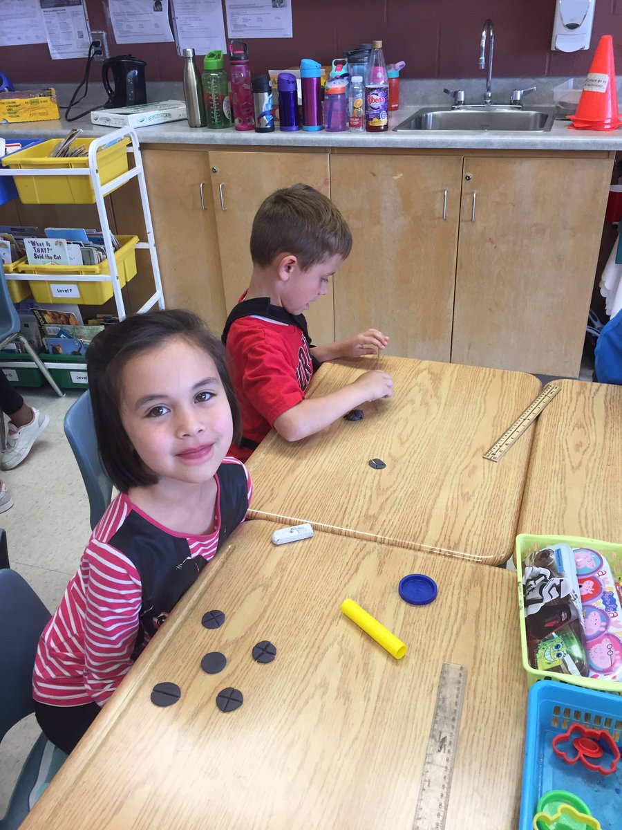 MaronMrs's tweet photo. Grade ones enjoyed learning about fractions today. So much fun creating wholes, halves, thirds and fourths with play dough! https://t.co/YpsnSqlodo