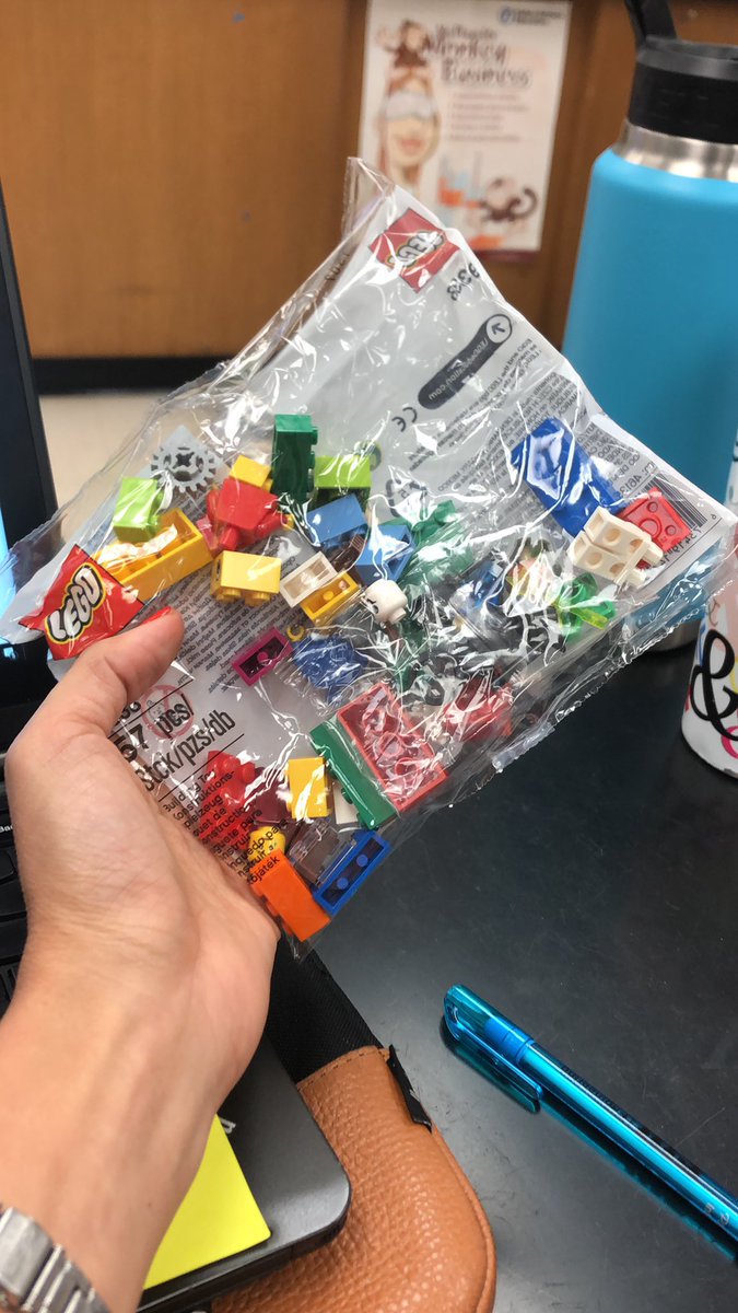 MsNamasTECH's tweet image. @LEGO_Education thank you!! We LOVE freebies! #weteachCODE @BrowardSTEM