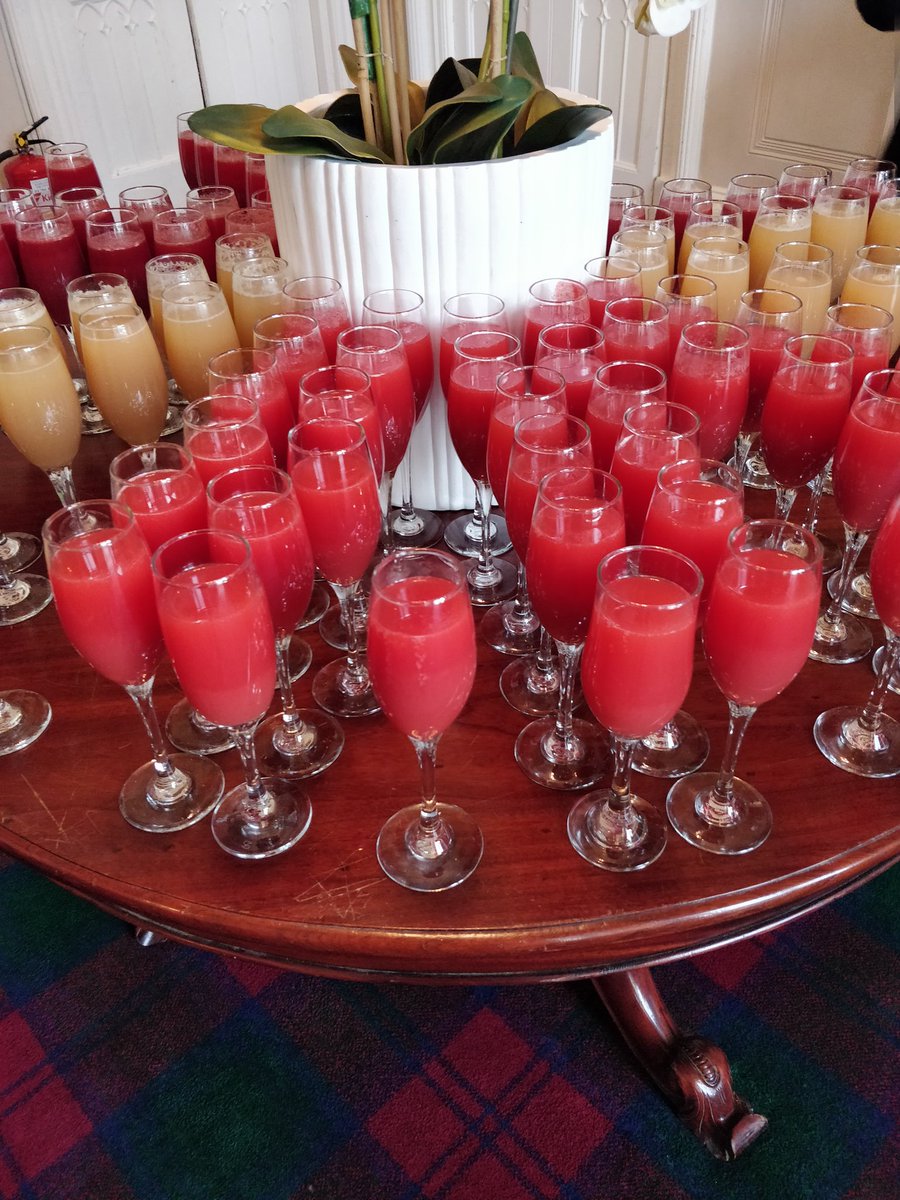 MrVS_DHS's tweet photo. Fancy a wee mocktail? #S6Prom https://t.co/3ENbdwa187