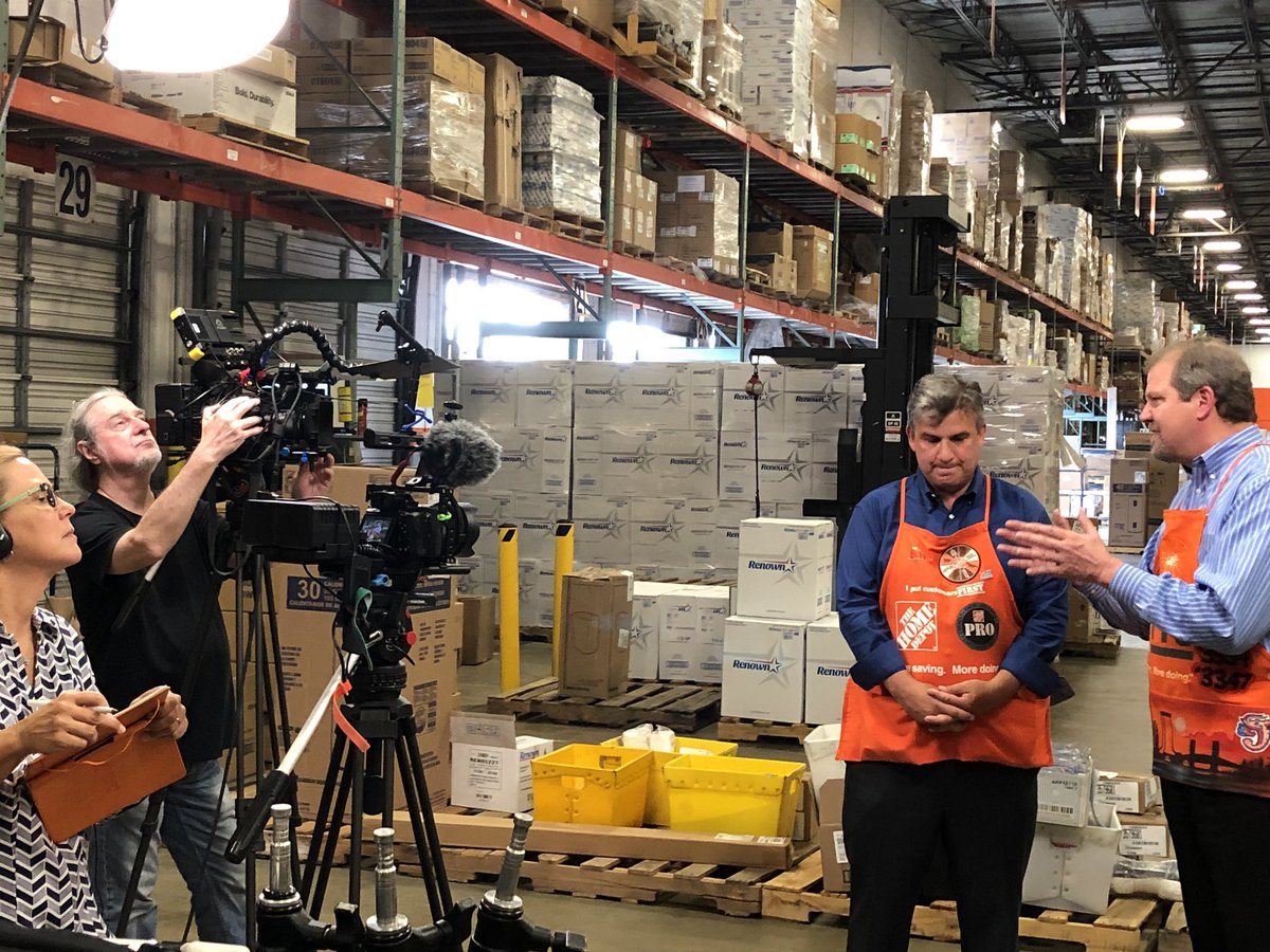 HDProGirl_CN's tweet image. We had the privilege of hosting Tim Hourigan and Bill Palmer today as they filmed “Tim Talks”. So much fun! They made it look easy! #TimTalks @troyer_paige @Mcgalec99 @dougschmidt23 @JenniferSGagne1 @KHussey619 @HDPro3227