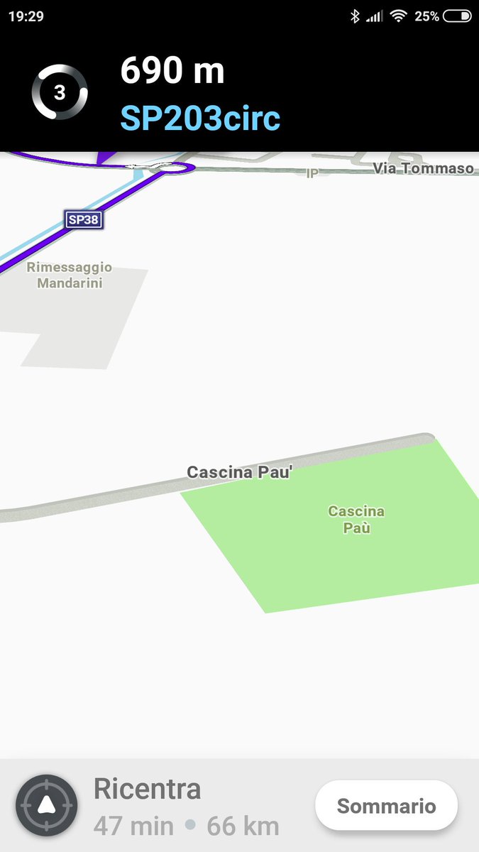 ClaudioByte's tweet photo. E ritornando a casa da Milano, utilizzando un percorso alternativo calcolato da #Waze per evitare il traffico delle twngenziali, scopri che esiste la cascina #Pau' e ti scappa un sorriso 🤗

@LauraPausini 
#sempreconme #fortunachecisei❤️ https://t.co/ykcMkMuLiF