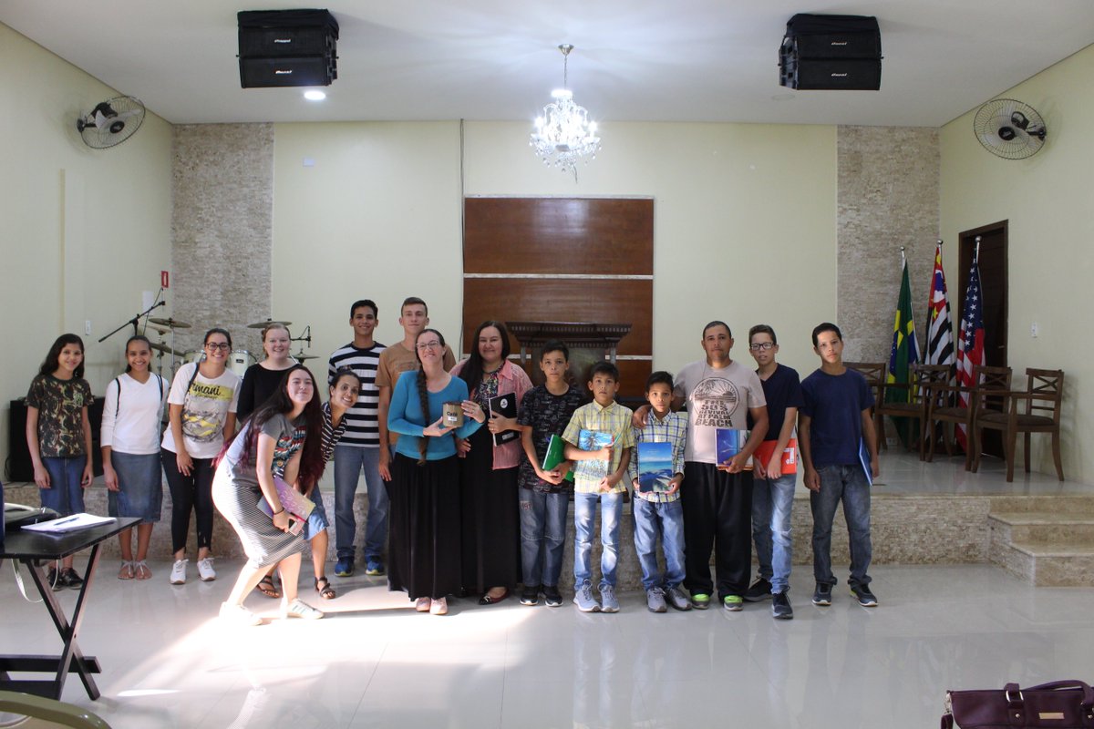 _gmstm's tweet photo. AIMers Celeste Wise who participated in last year's TESOL Certification Course has begun an English Class in Brazil along with AIMer Anthony Burke! They consistently have over twenty students a week already; a great outreach tool for this area. #TESOL #AIM2Brazil https://t.co/rv02KXaeoi
