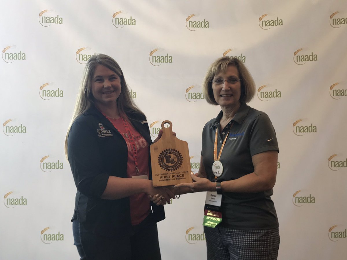 naadainc's tweet photo. Multimedia &amp; Promotional Materials Division - Specialty Items/Give-a-ways Category:
▪FIRST PLACE: Submitted by: Sherry Abrams, University of Georgia “Georgia popsocket”
▪SECOND PLACE: Submitted by: Sennah Honea, Clemson University “CAFLS Alumni Laundry Bags” https://t.co/QJDMM5GGCC