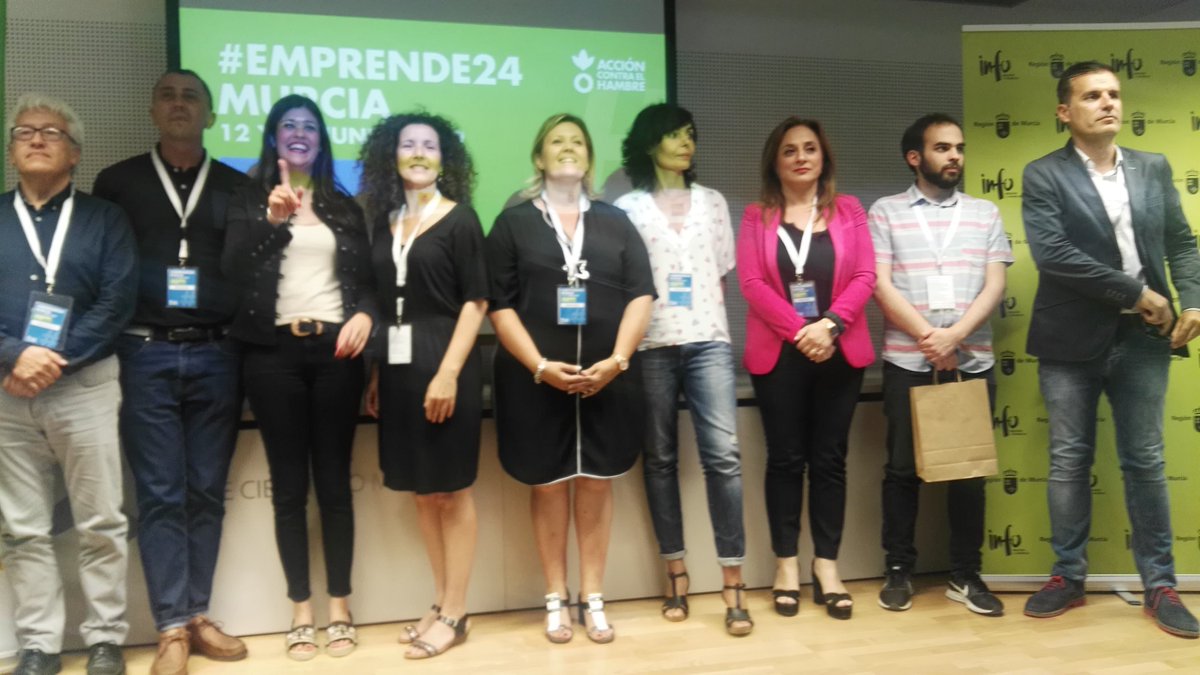 Maitece's tweet photo. #Emprende24Murcia @estrellalevante @infoRMurcia caña emprendedora https://t.co/McNO5Kj6RL