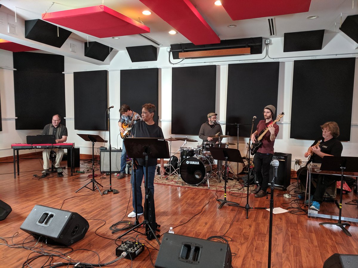 OnBigShoulders's tweet photo. Rehearsing today with legendary #ChessRecords #blues artist Barbara Carr for Saturday's show at @evanstonspace. She sounds as incredible as ever! Grab your tickets, you won't wanna miss it. We'll be testing out songs for an album together: 
https://t.co/5yZB8gY603 https://t.co/cPUrYBSbXW