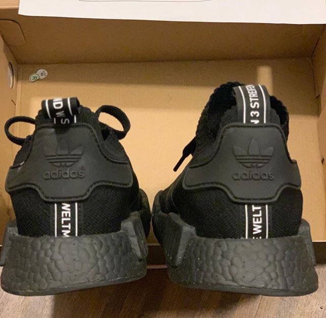 Adidas NMD R1 Japan Triple Black.
Size:9.5.
Condition: Excellent 10/10
The League Price: $200
StockX Price: $250.
$50 off if you purchase with us! Easy decision! Direct Message now to purchase! #hype #shoes #adidas #yeezy #Sneakers #vape #TheLeagueInc