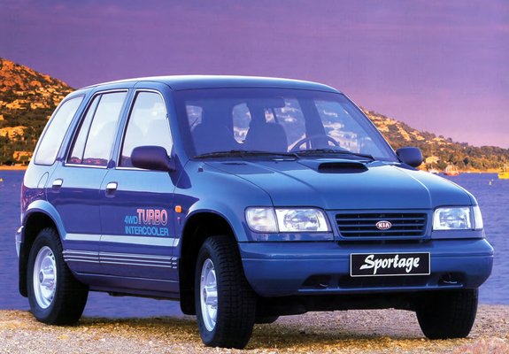 #TBT to the debut of the Sportage in 1993. #KiaHistory #KiaSportage