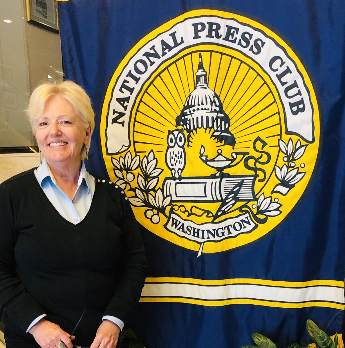 RCutlerBookPub's tweet photo. Thank you #nationalpressclub for inviting me into the inner sanctum to meet with your members today. It was great fun but also very impressive. #INGRAMSPARK #writerscommunity https://t.co/VASHjjcyUW