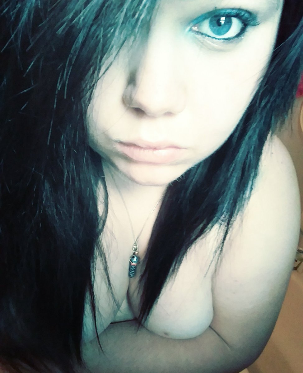 Michael59220372's tweet photo. DM me a "👻" if you want to buy my content I have #pussyvids #blowjob #masturbation #bigtiddygothgf #sendnudes #sellingnudes #sellnudes #buynudes #buyingnudes #emo #witchy #goth #sexy #cunt #slut #cum4me #cumdump #cumslut #custom #customnudes #CustomVideo #sexually #sexual #xxx https://t.co/Z0tzDMVjeF