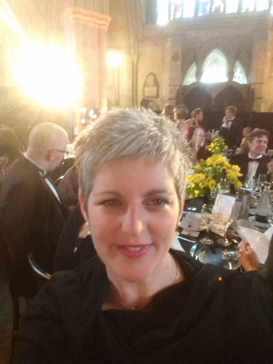 When day job and own business meet....preparing with <a href="/TempleSpa/">TEMPLESPA Skincare</a> red carpet collection for the <a href="/HertsChamber/">HertsChamber</a> #inspiringherts19 <a href="/IsabelHospice/">Isabel Hospice</a>
