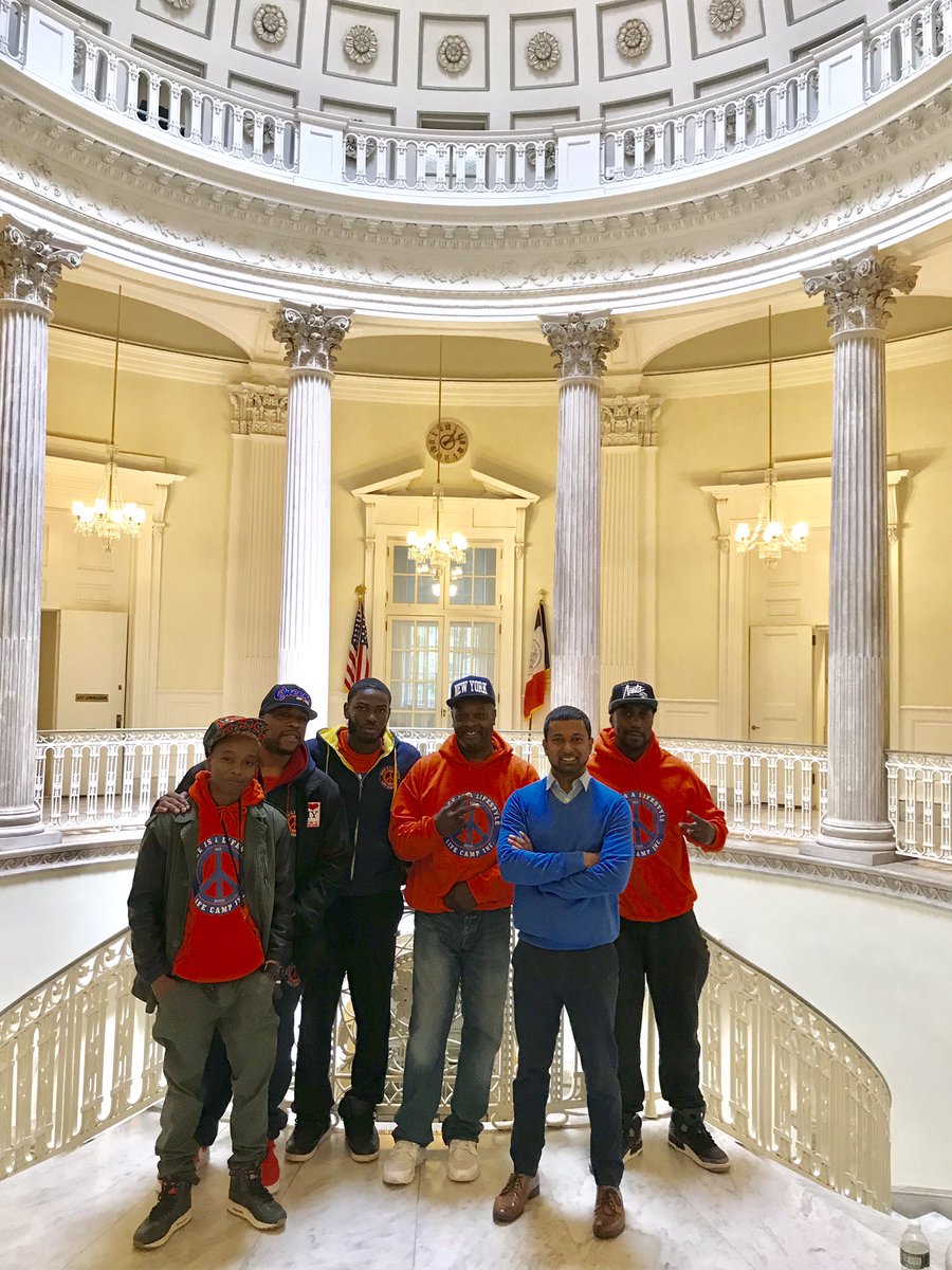 RichDavidNYC's tweet photo. Great to see @LIFECampInc at City Hall today for the Father’s Day pledge against violence #FDPAV2019 #Commited2Change #WhyIPledge #FathersDay https://t.co/HnucI6aWdW