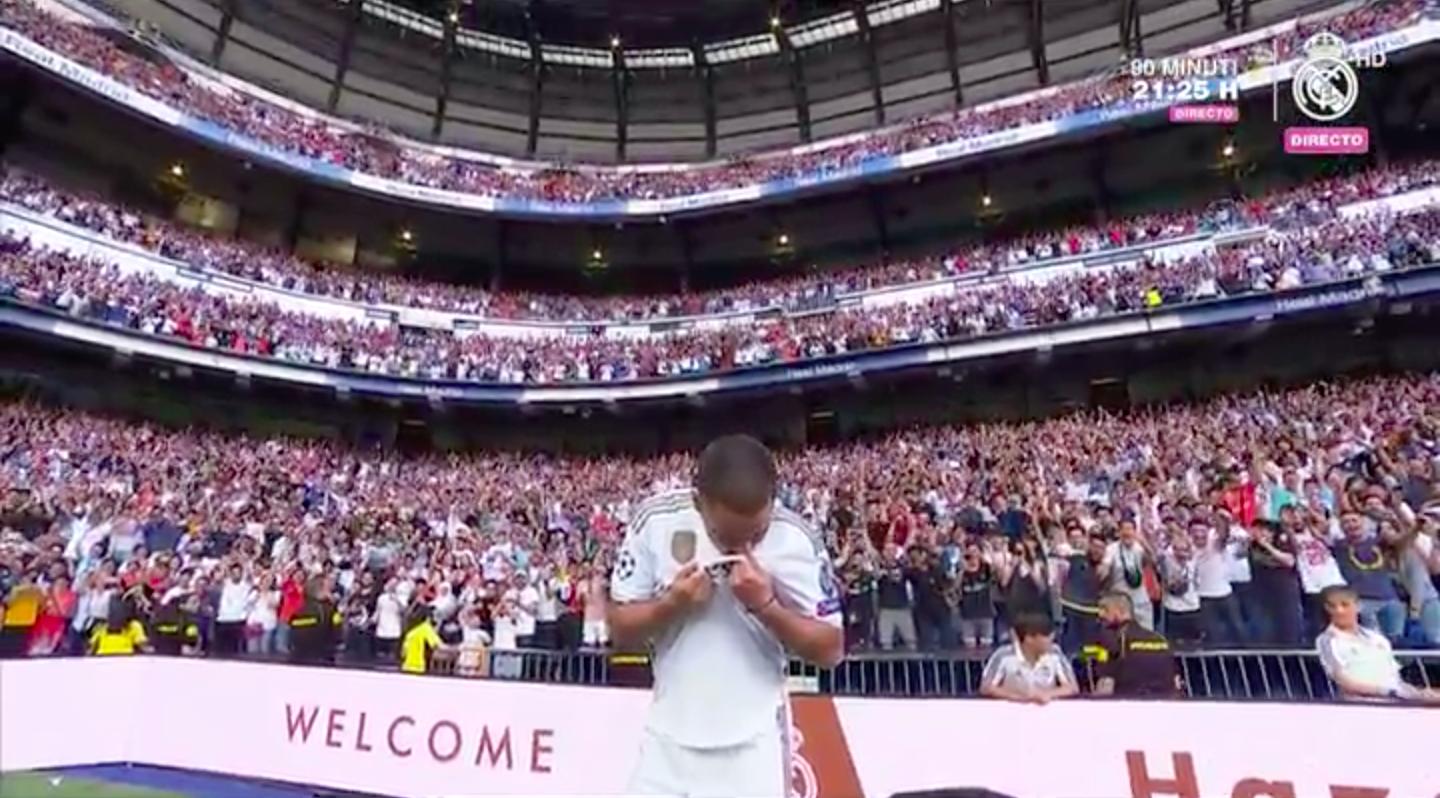 D89evy-XsAIWIde.jpg:large