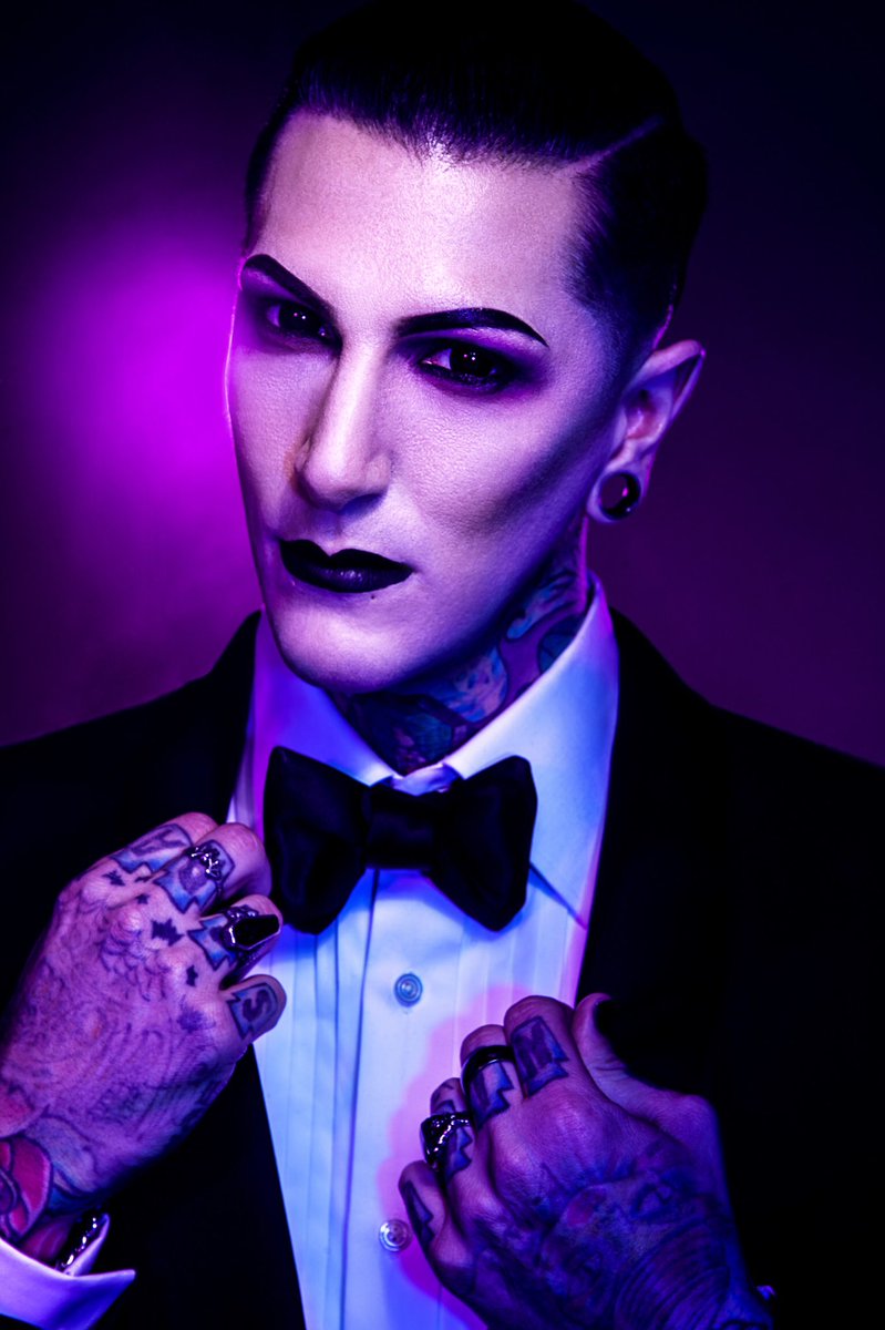 Chris Motionless tweet media