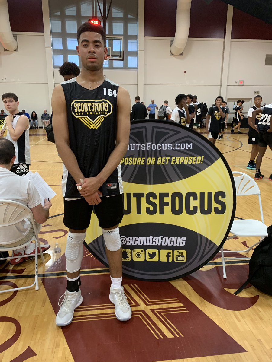 ScoutsFocusNC's tweet photo. Gabriel Ferguson of Lake Highland Prep (FLA) had a nice game this afternoon here at camp with some really good finishes at the rim. Really good 2021 prospect!! https://t.co/7Ha3jrKh8R