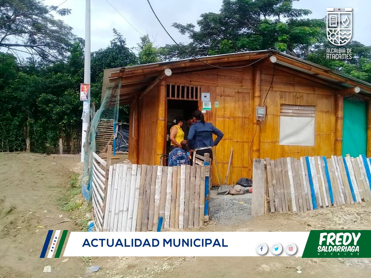 GadAtacames2019's tweet photo. El equipo de la Dirección de DHSS, realizó este jueves un recorrido a solicitud de la directiva del Barrio Rulon Caemba de la Parroquia Tonsupa. Para poder acceder a los certificados de derecho de posesión de los terrenos en donde están ubicadas sus viviendas. https://t.co/fcaz9MD5pk