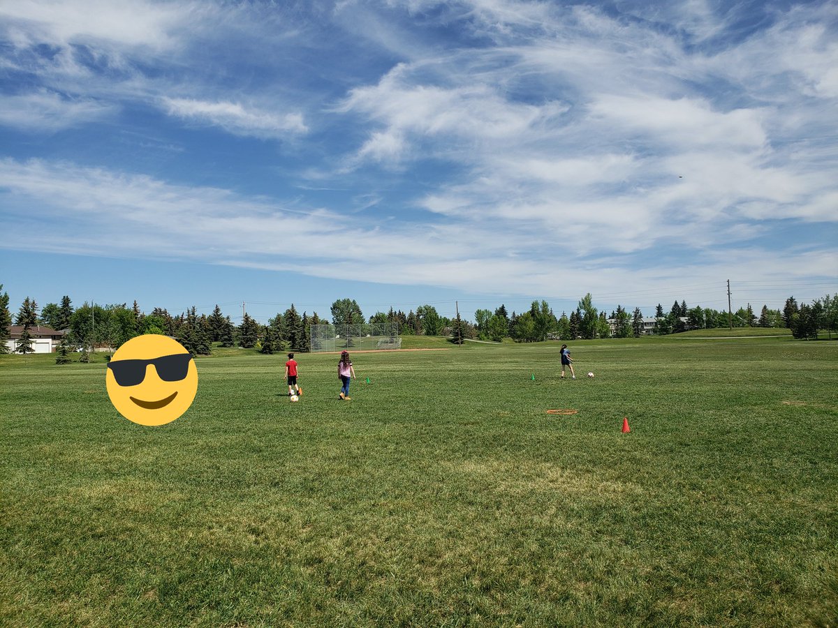 MissPolga's tweet photo. Beautiful day for some Soccer Golf! https://t.co/vo1xLDNWY8