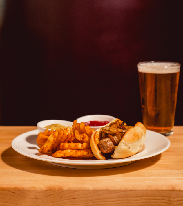 Stanfords_Clack's tweet photo. It's #ThirstyThursday at Stanford's! For $5.95, savor our succulent Bratwurst with caramelized onion, Dijon mustard &amp; waffle fries. Pairs perfectly with our all new EXCLUSIVE  @NinkasiBrewing collaboration beer, 12th Street IPA. Prost! (Available at the bar only 3PM-close ) https://t.co/gytgG0Tp1E
