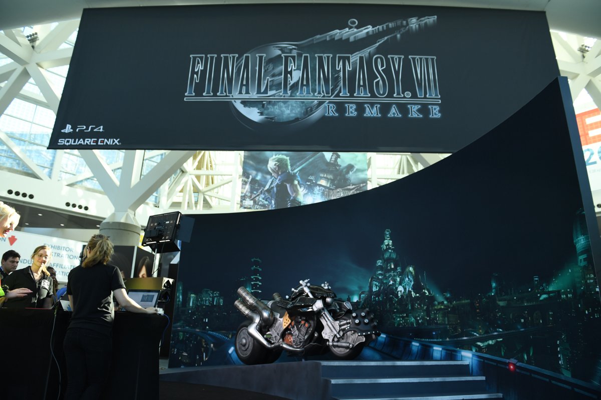 SquareEnix's tweet photo. Hope everyone is enjoying the #SquareEnixE3 ride so far! Before #E32019 Day 3 ends, be sure to stop by our @FinalFantasyVII Remake Hardy Daytona for a photo and see some of the concept art behind the game. https://t.co/SdU0R5LFN2 https://t.co/67Awy7j8Iz