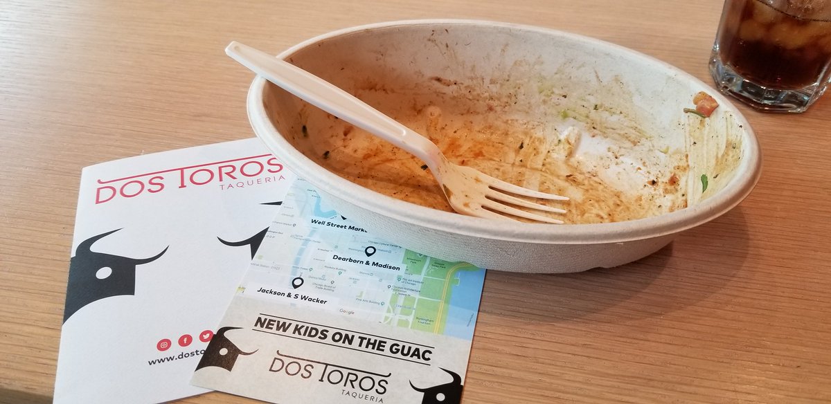 mjcapponi's tweet photo. This is what happens when the @DosToros food looks so delicious you just dive right in - the before pic turns into an after. The good news, it tasted as good as it looked. #DosTorosDigital #Innovator19 https://t.co/uVjYzFVWaW