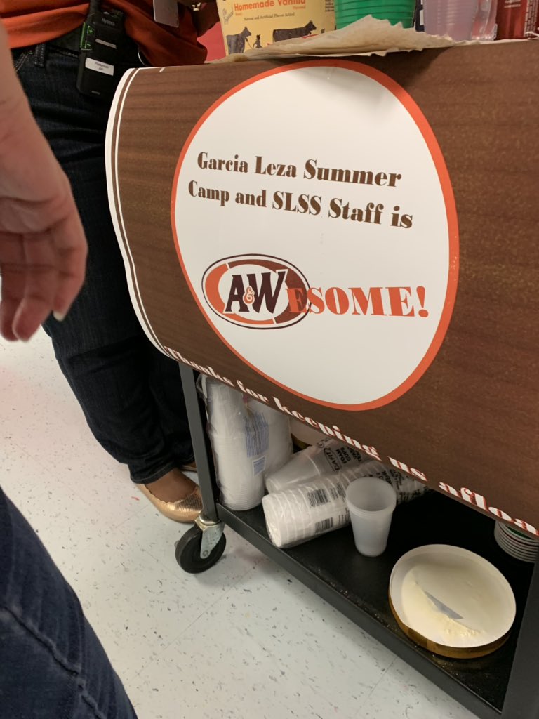MNGriffi402's tweet image. Thanks @CampGarciaLeza for this root beer @CampGarciaLeza @GarciaLeza1 @AISD_SummerCamp #TeamLeza #AISDSUMMERCAMP #Allin4Aldine